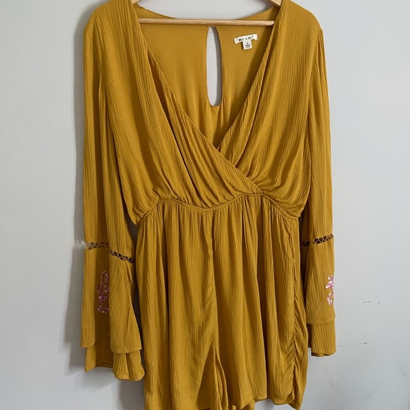 Flowy Romper with Stitch Detailing - Picture 1 of 7